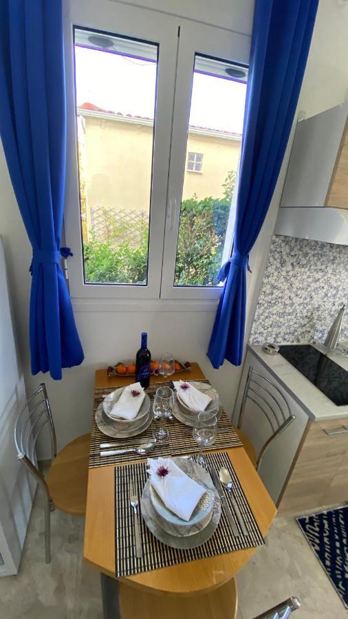 Patras Blue Suite Exterior photo